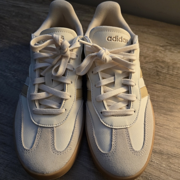 Adidas Barreda Beige and Brown Sneakers - Picture 4 of 6